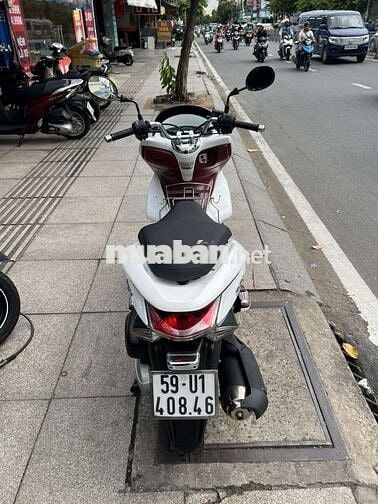 Honda PCX 2012 zing nguyên bản mới 90% bstp chính