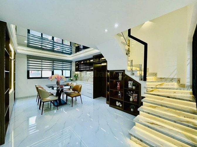 Hot! Nhà 3Tầng Lê Văn Sỹ, 4PN, 3WC, Hẻm 4m,giá duy nhất Chỉ 1Tỷ980 