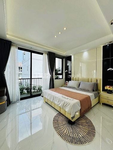 Kẹt tiền bán gấp nhà Ni Sư Huỳnh Liên, P10, Tân Bình cho thuê 14tr/th