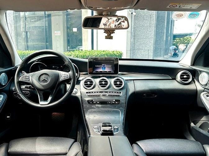 Mercedes Benz C Class 2018 C200 - 65000 km