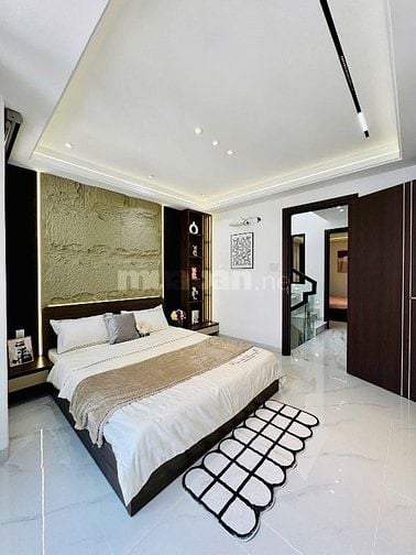 Kẹt tiền bán gấp nhà Ni Sư Huỳnh Liên, P10, Tân Bình cho thuê 14tr/th