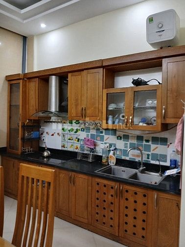 Cho thuê nhà riêng phố Vĩnh Hồ