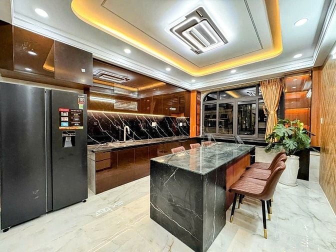 HƯƠNG LỘ 2, XE HƠI NGỦ TRONG NHÀ, 5 TẦNG THIẾT KẾ MẪU HIỆN Đ