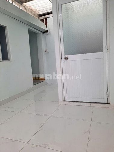 Cho thuê nhà hẻm 3m(XM) Đường 702 Hồng Bàng, P.1, Q.11 giá 8.5tr
