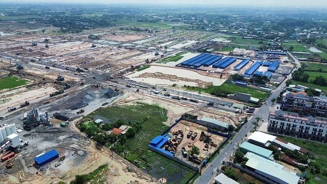 Vị trí độc quyền:11 nền nhà phố đường 3/2, cách Vinhomes 200m, giá F0