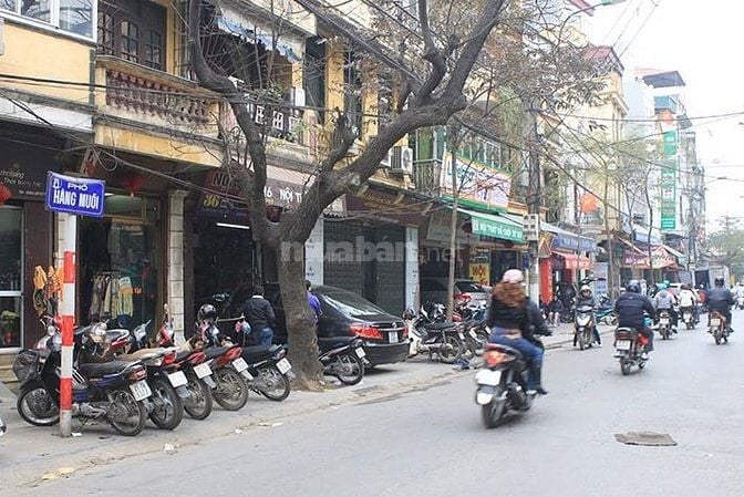 Cần bán nhanh nhà phố Hàng Muối