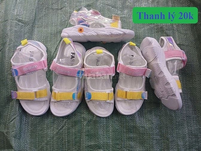 Dép thanh lý . Quý khách mua hàng liên hệ zalo: 0908543488