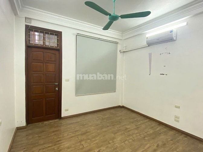Cho thuê nhà phân lô KĐT Định Công,Hoàng Mai,ôtô dừng đỗ, VP .Giá 16tr
