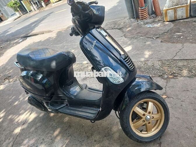 Bán xe vespa đen