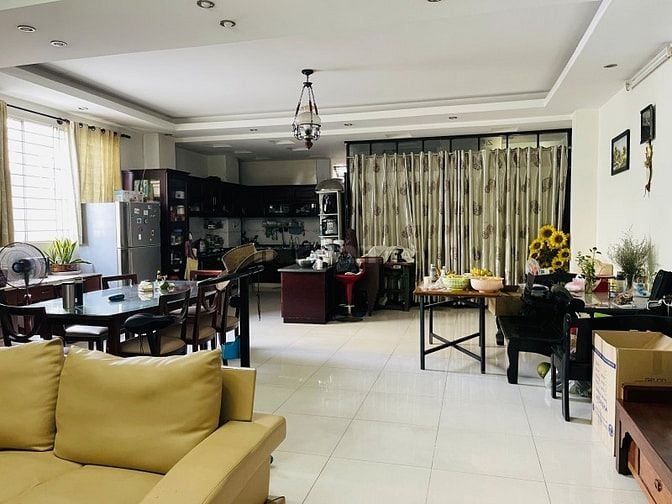 MẶT TIỀN KD, 920m2 x 5 Tầng, TN 100tr/th giá rẻ ngay Âu Cơ Tân Phú 