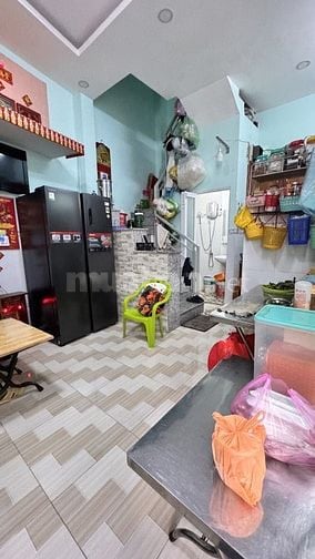 ĐỖ NGỌC THẠNH QUẬN 5, CHỈ 3TỶ HƠN, 24M2 3 TẦNG ĐÚC BÊ TÔNG.