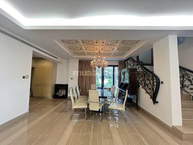 Bán Biệt Thự Villas Riviera - Giang Văn Minh - DT 591m2 - Giá 250 tỷ