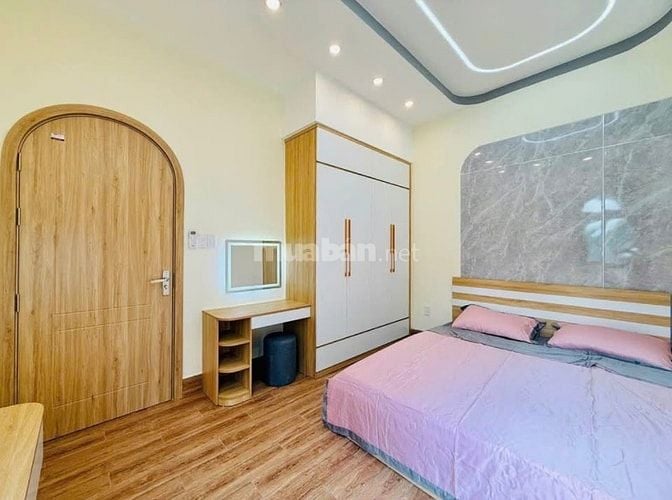 Nhà đẹp mới xây cần vốn bán gấp giá chỉ 1tỷ930 Trần Bình Trọng, Quận 5