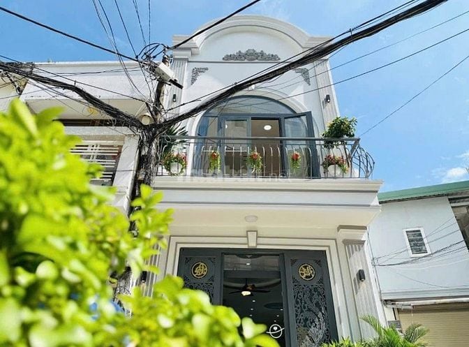 Nhà đẹp mới xây cần vốn bán gấp giá chỉ 1tỷ930 Trần Bình Trọng, Quận 5