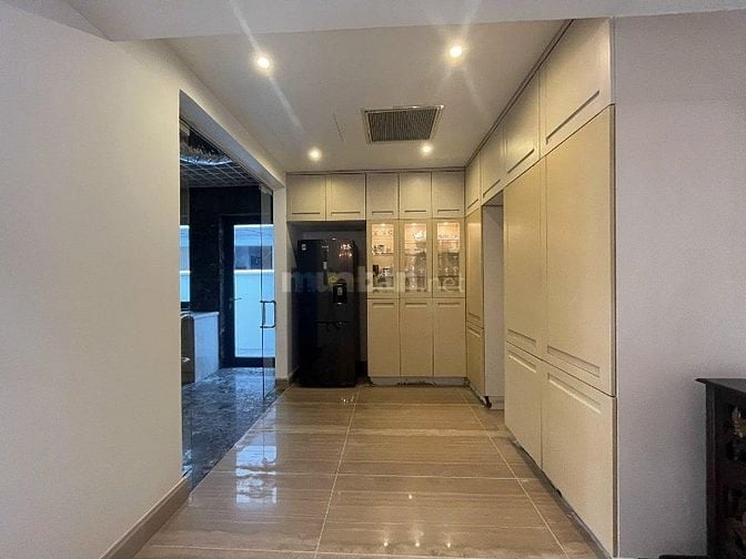 Bán Biệt Thự Villas Riviera - Giang Văn Minh - DT 591m2 - Giá 250 tỷ
