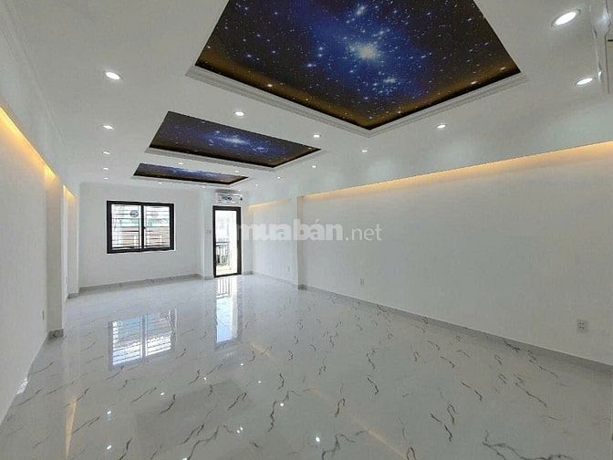 NHÀ ỐP KÍNH ĐƯỜNG HOA - 132Bis Phan Xích Long, Phường 7, Phú Nhuận