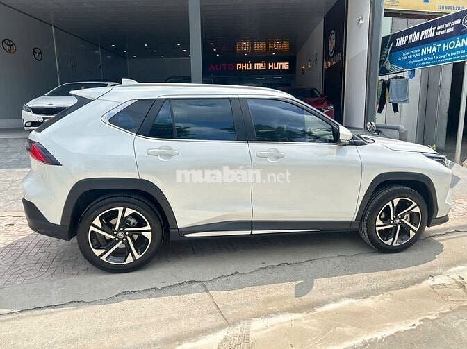 Toyota Yaris Cross CVT 2024, Đi 2.200km, Cực Đệp