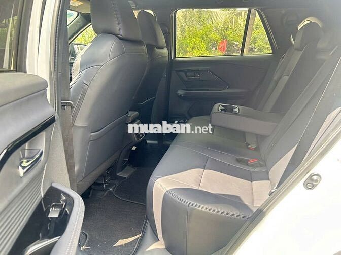 Toyota Yaris Cross CVT 2024, Đi 2.200km, Cực Đệp