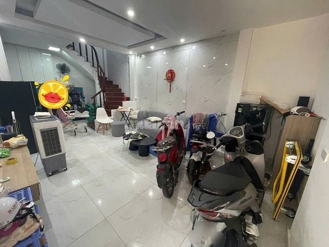 BÁN NHÀ ĐÔNG THIÊN 42M 5 TẦNG GIÁ 6,1  TỶ