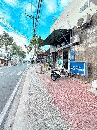 [Mỹ Tho] Cho thuê nguyên căn 2 mặt tiền Phan Van Trị gần chợ 