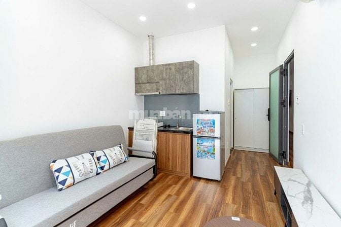 CHO THUÊ PHÒNG BAN CÔNG ĐẸP - ĐẦY ĐỦ TIỆN NGHI TẠI QUẬN 4 TPHCM