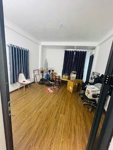 BÁN NHÀ ĐÔNG THIÊN 42M 5 TẦNG GIÁ 6,1  TỶ
