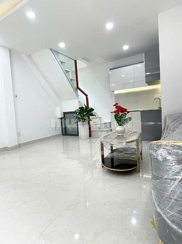 Nhà bán Quận 8 👉 2 lầu sổ hồng riêng hoàn công đầy đủ.Vị trí đẹp 