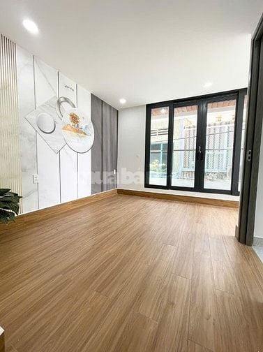 Nhà bán Quận 8 👉 2 lầu sổ hồng riêng hoàn công đầy đủ.Vị trí đẹp 