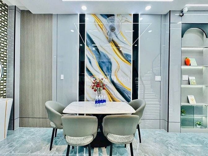 Siêu Hot! Nhà 60m² Lâm Văn Bền,Q7 – 2Lầu, Giá Chỉ 2Tỷ300 SỔ HỒNG RIÊNG