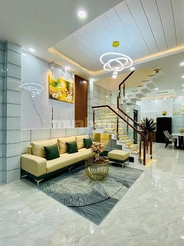 Bán nhà hẻm xe hơi 5m Tôn Đản P15 Q4 68,9m2- 1tỷ950tr