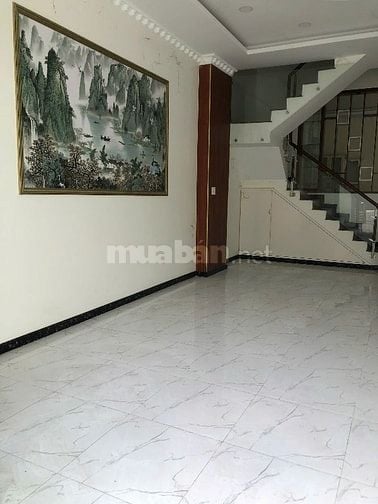 Nhà bán gần chợ Bình Chánh 1 trệt 1 lầu. Giá 2.195 tỉ