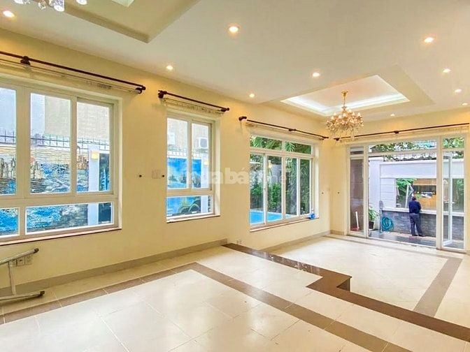 Bán biệt thự hiện đại khu B, An Phú – An Khánh, 1 hầm 3 lầu, DT 12x20m
