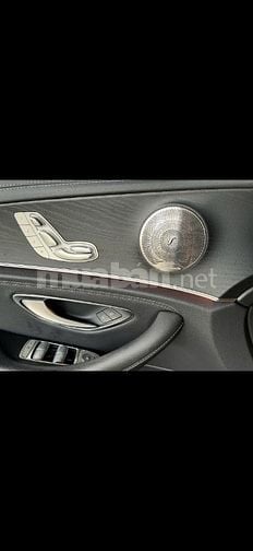 Mercedes Benz E300 AMG 2.0 màu đen sx 2021 đăng kiểm 2027.