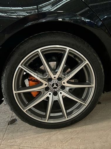Mercedes Benz E300 AMG 2.0 màu đen sx 2021 đăng kiểm 2027.