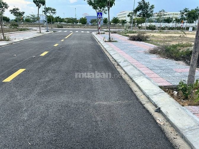 Đất biển siêu VIP khu K2 81m2 view công viên