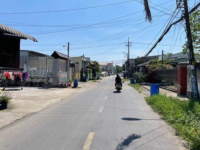 Cắt lỗ 200tr bán gấp 86.7m2 đất full thổ, sổ riêng,Tân Thông Hội,530tr