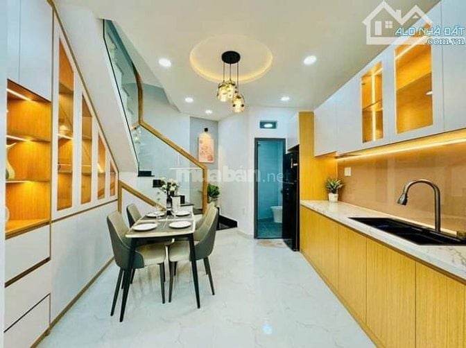 TC dưới 2Tỷ chốt ngay căn nhà gần chợ GV-1/Nguyễn Du. 49.5m2-2tầng-3pn