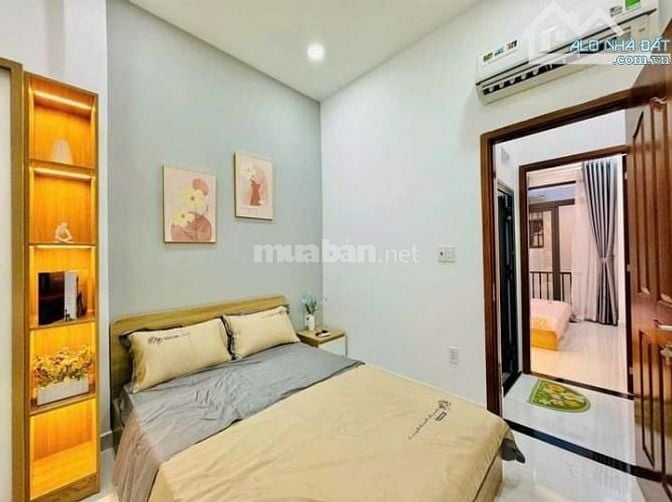 TC dưới 2Tỷ chốt ngay căn nhà gần chợ GV-1/Nguyễn Du. 49.5m2-2tầng-3pn