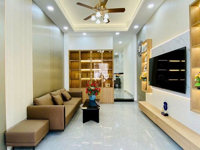 Bán nhà 1 trệt 3 lầu nội thất hẻm trước nhà 5m Đs 9 p16 41m2 giá 5,879