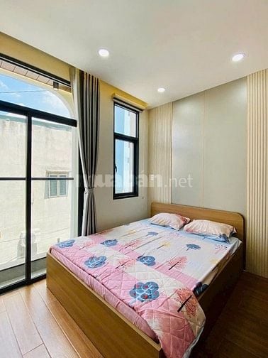 Bán nhà 1 trệt 3 lầu nội thất hẻm trước nhà 5m Đs 9 p16 41m2 giá 5,879