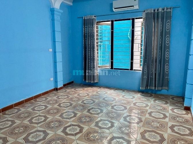 Chính chủ - Cho thuê nhà nguyên căn 4 tầng tại số 8F ngõ 81 phố Láng H