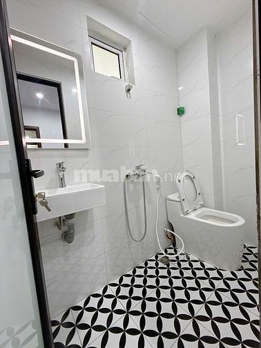 TẬP THỂ BỘ TÀI CHÍNH ĐỐNG ĐA - 2 NGỦ - 2 VỆ SINH - FULL NỘI THẤT
