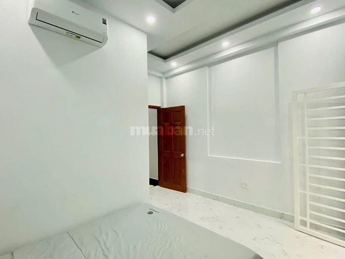 Bán gấp nhà ở đường Lý Thường Kiệt, phường 8, quận Tân Bình, giá 2 tỷ 