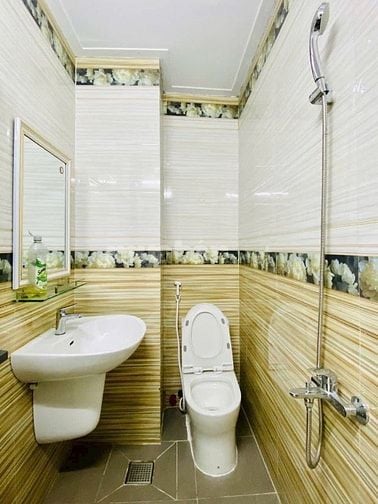 Bán gấp nhà ở đường Lý Thường Kiệt, phường 8, quận Tân Bình, giá 2 tỷ 
