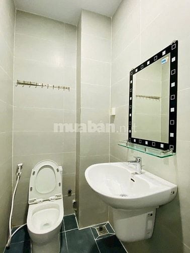 Bán gấp nhà ở đường Lý Thường Kiệt, phường 8, quận Tân Bình, giá 2 tỷ 