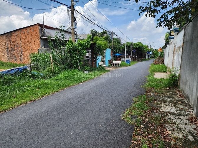 Lô đất đẹp, giá rẻ 309m2 (10x30m) xã Thái Mỹ giá bán gấp 550 triệu
