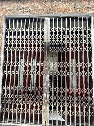 Bán nhà mặt đất 4 tầng 1 lửng, dân cư văn minh, an ninh đảm bảo