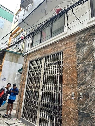 Bán nhà mặt đất 4 tầng 1 lửng, dân cư văn minh, an ninh đảm bảo