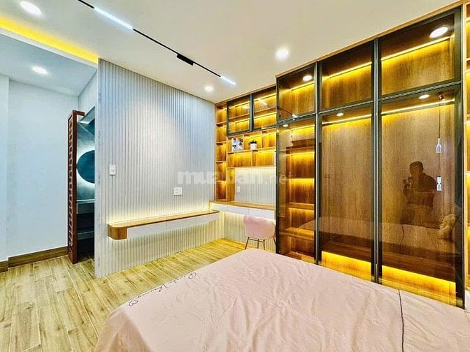 💎Cực Hiếm! Nhà 3 Tầng + ST Hồ Văn Huê – Hẻm Xe Hơi – 4 tỷ 580