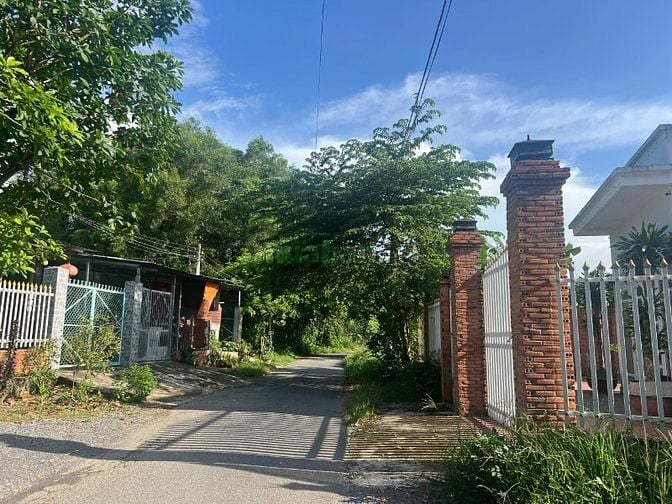 Bán một ngôi nhà nhỏ xinh bình yên tại ven ngoại ô SG - Củ Chi 188m2 
